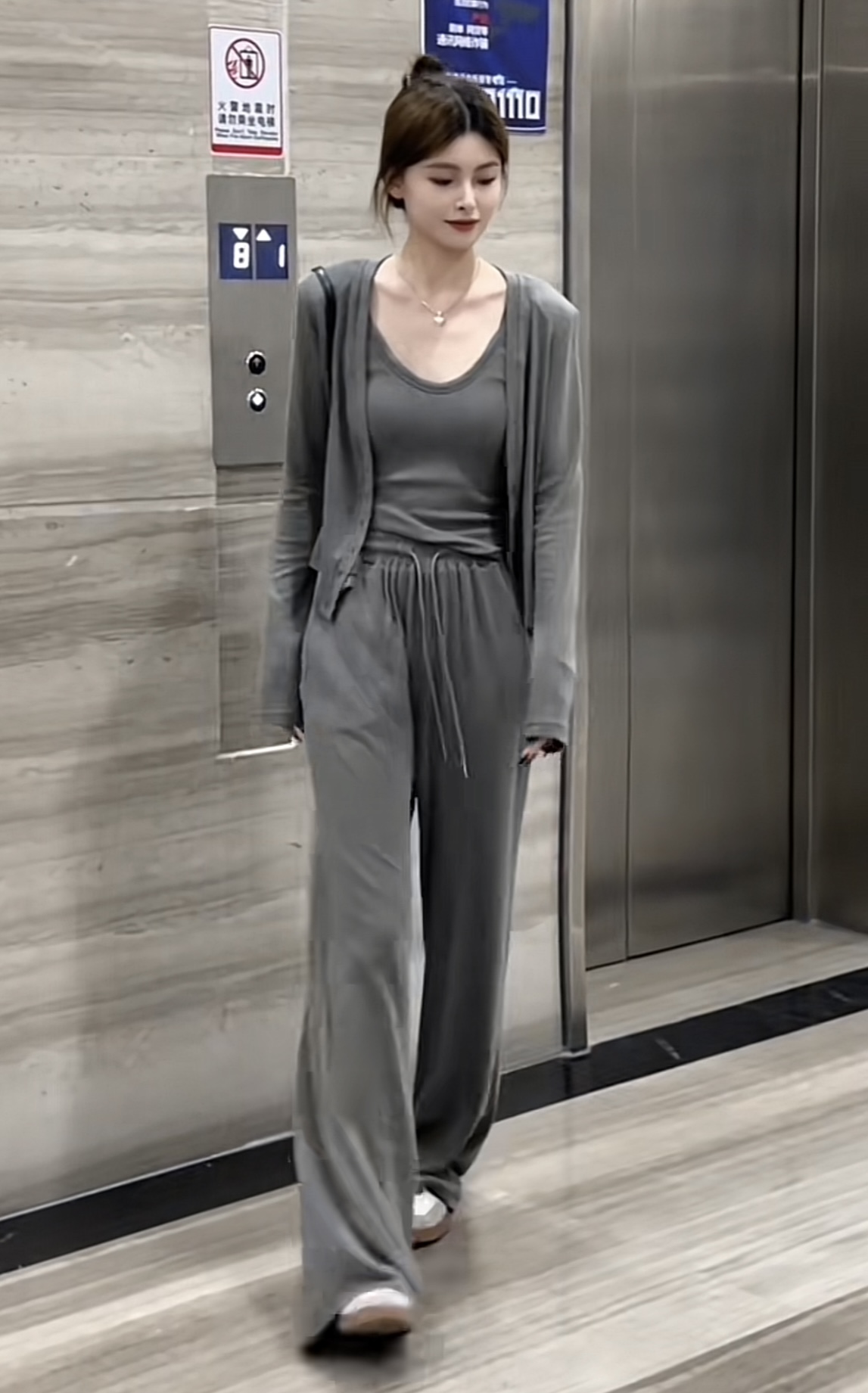 2025 Early Autumn New Fashion Versatile Pure Desire Style Three-Piece Women's Elegant Wide-Leg Pants Set