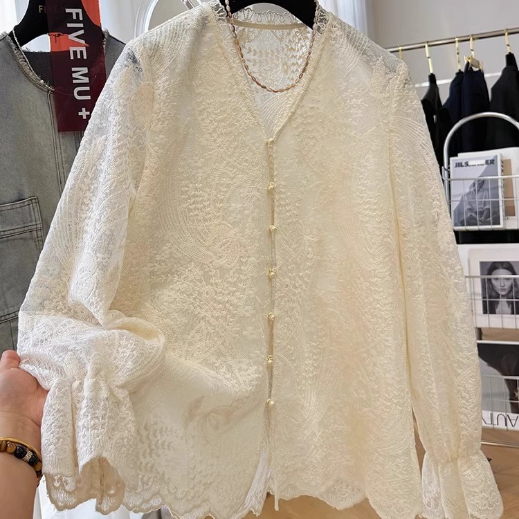 Plus Size Women's Autumn Lace Shirt V-Neck Embroidered Long Sleeve Top