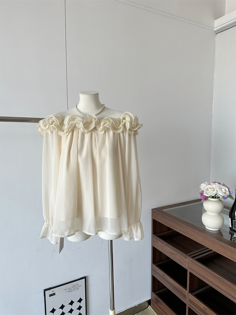 Korean Style Gentle Lace One-Shoulder Long Sleeve Blouse for Women 2026 Spring New Fashion Top