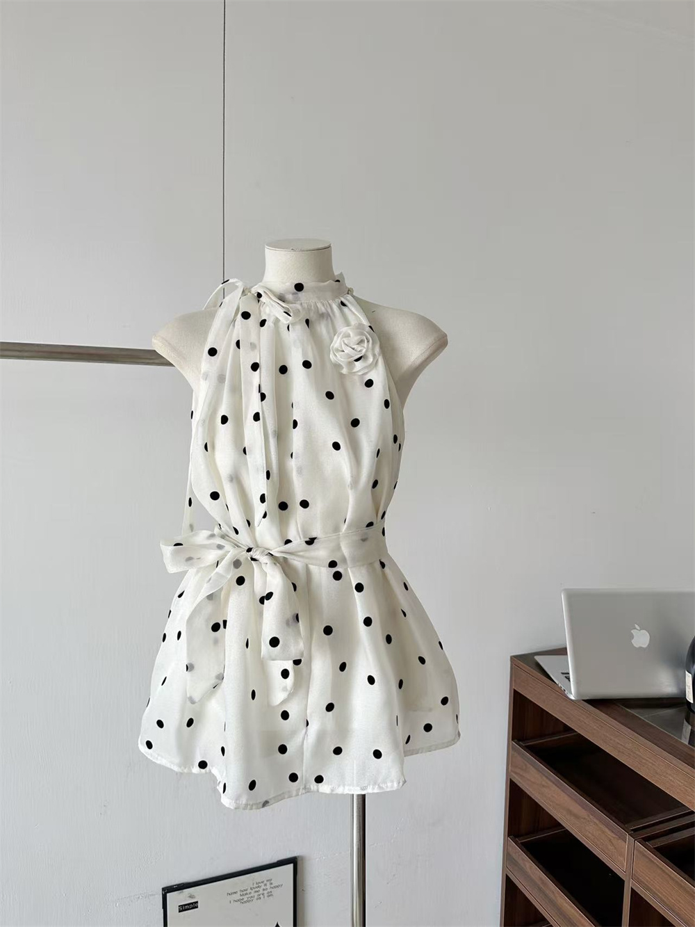 Women's Chiffon Polka Dot Bow Tie Halter Sleeveless Vest 2026 Summer Loose Slimming Shirt Top