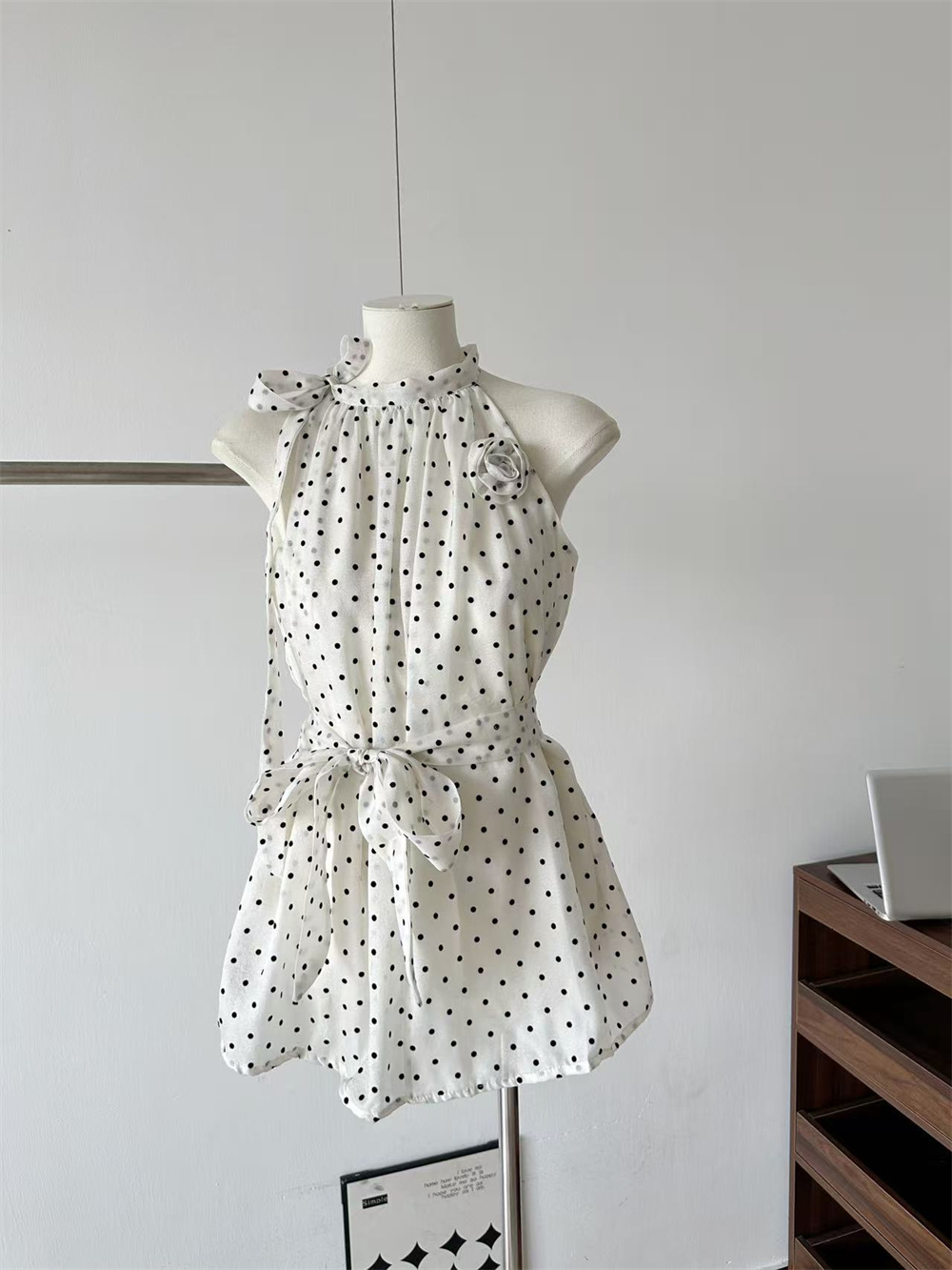 Women's Chiffon Polka Dot Bow Tie Halter Sleeveless Vest 2026 Summer Loose Slimming Shirt Top