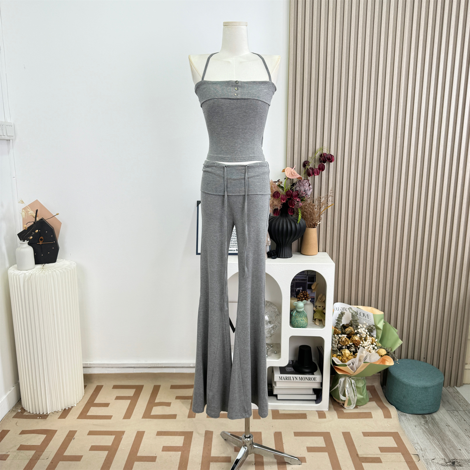 Women's Summer Two-Piece Set Halter Top and Flared Pants - Style 611a6a