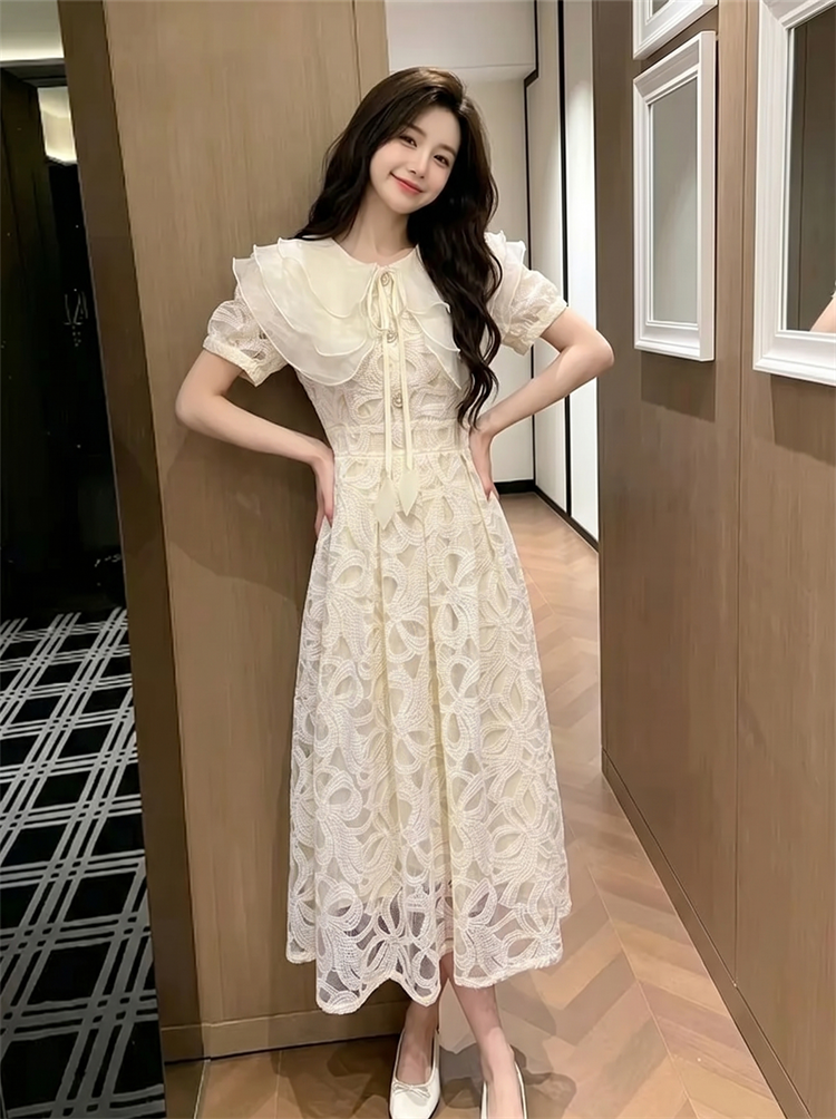 2026 Summer New Light Luxury Retro French Hollow Crochet Water Soluble Lace Dress 99221