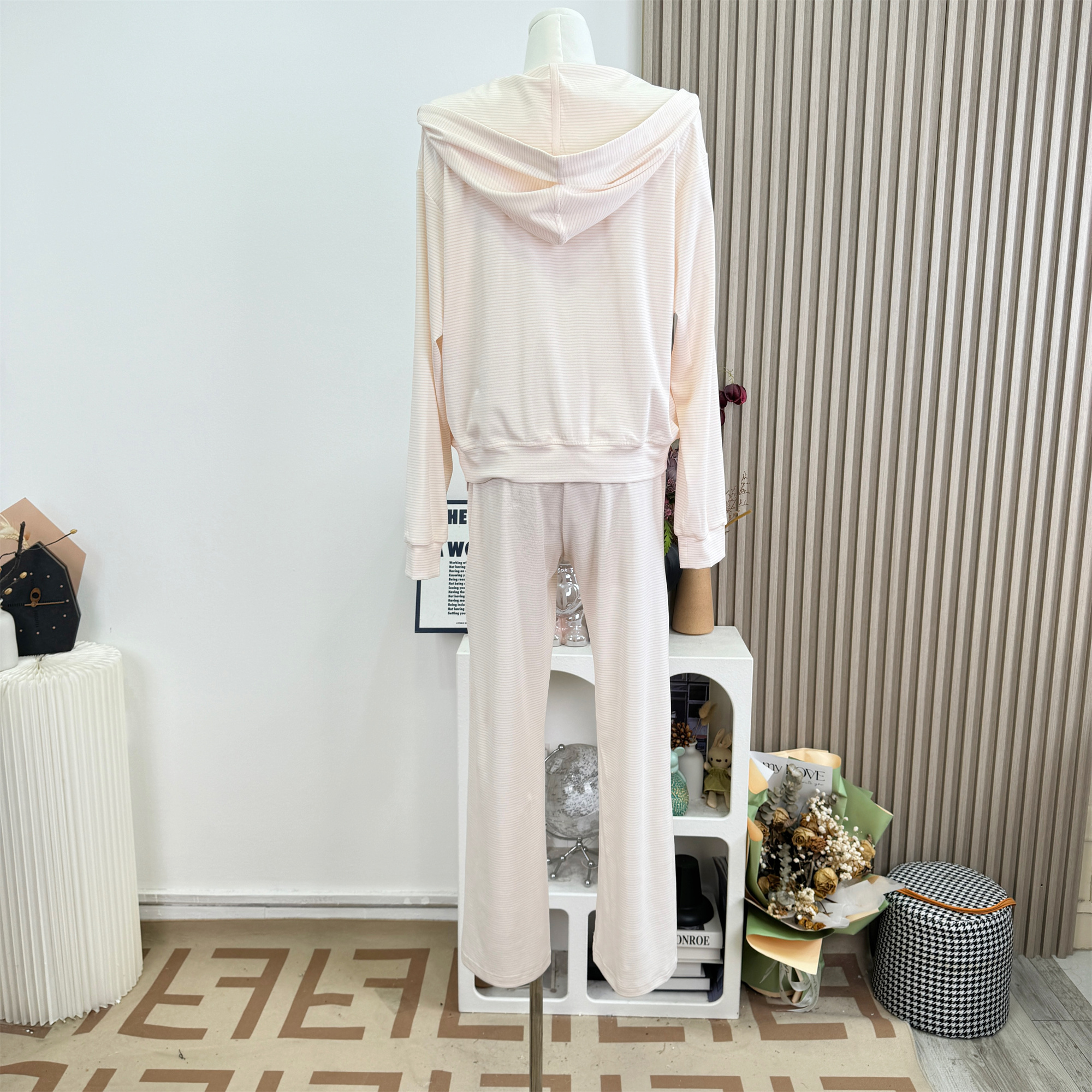 CHU Xiaochu Strawberry Milk Custom Ultra-Soft Knit Casual Light Sweatshirt and Pants Set