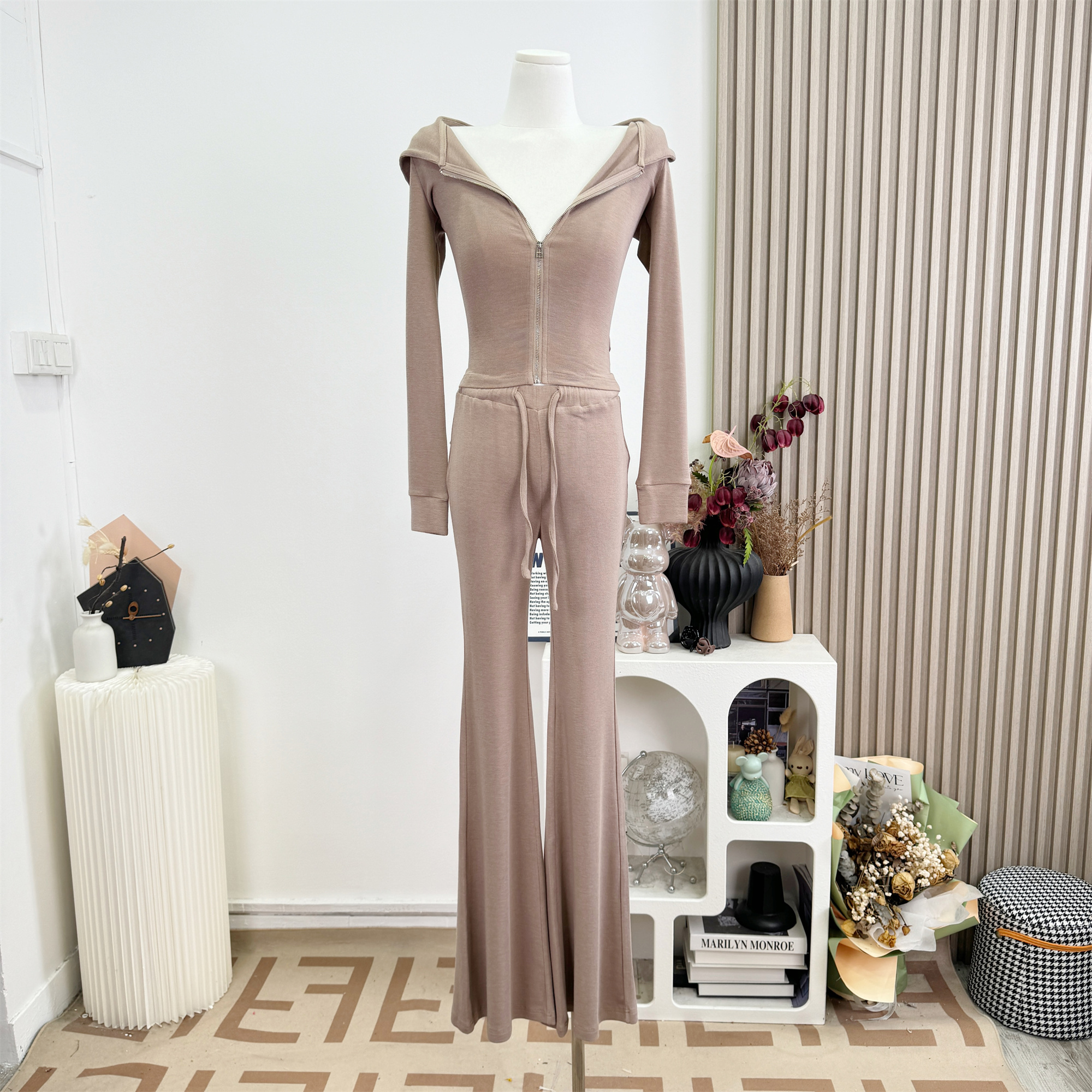 Women's Autumn Hooded Sweatshirt and Flared Pants Casual Sports Set